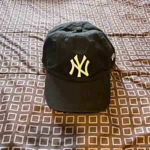 New York Yankees hat